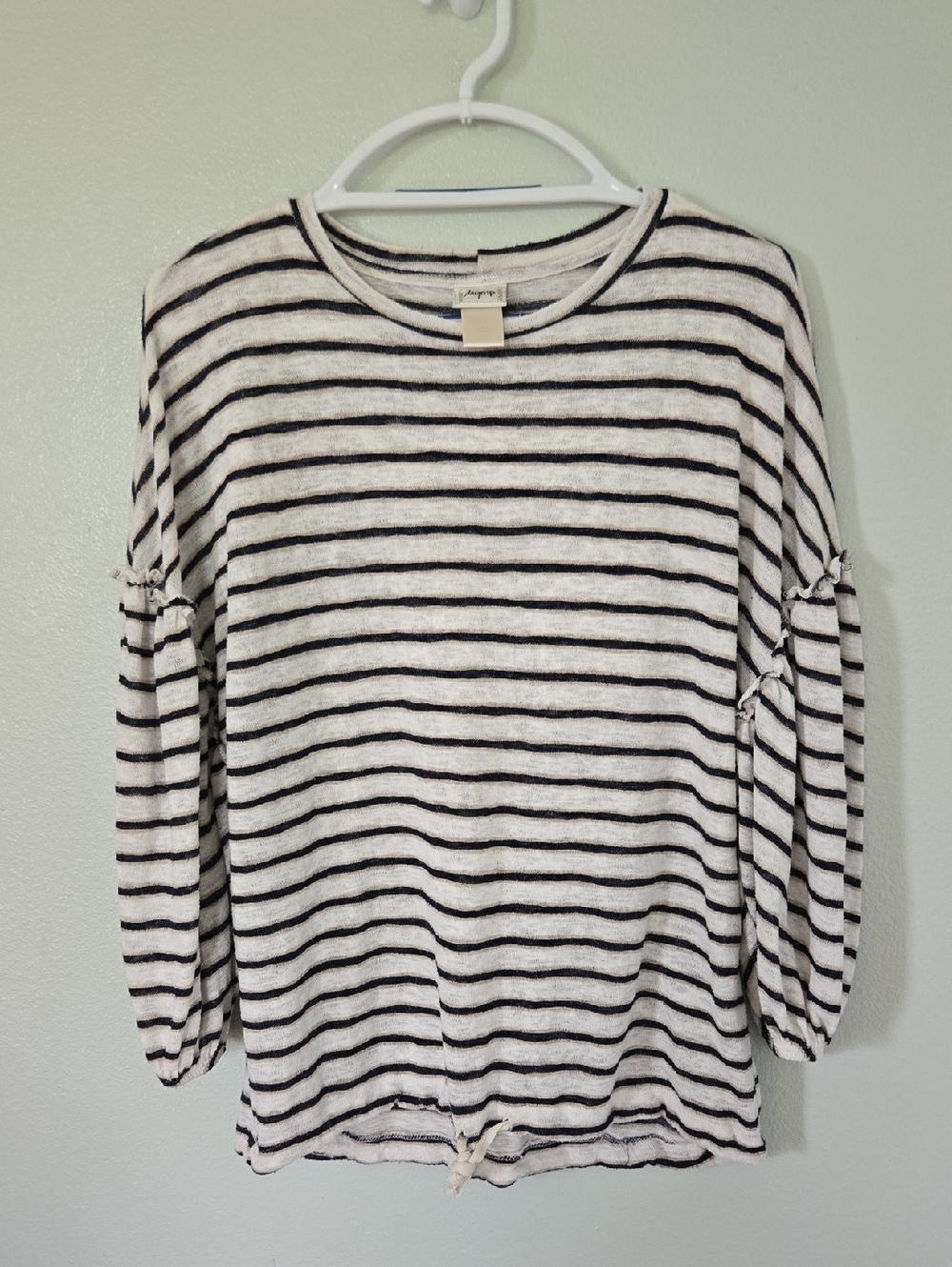 Daytrip | Striped Balloon Sleeve Lightweight Sweater Size Medium